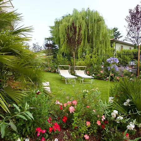 Aparthotel Acqua 2*